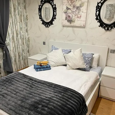 Cozy Flat Apartment *